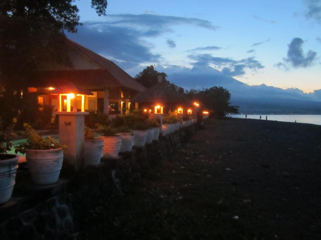 Kembali Beach Bungalows Αμέντ Εξωτερικό φωτογραφία